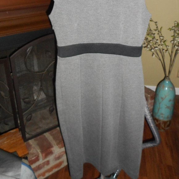 BOGO FREE, London Times Grey and Black knit dress, size 4 - Picture 11 of 11